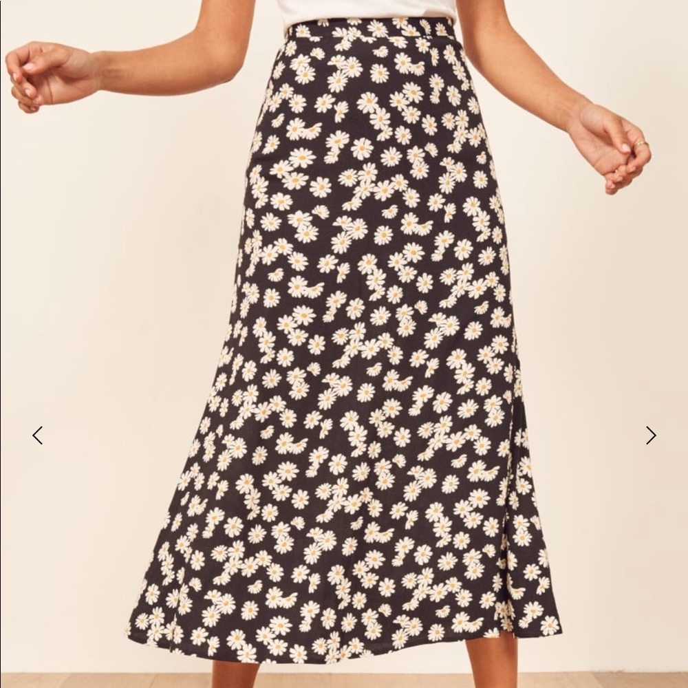 Reformation Bea Midi Skirt in Daisy Print